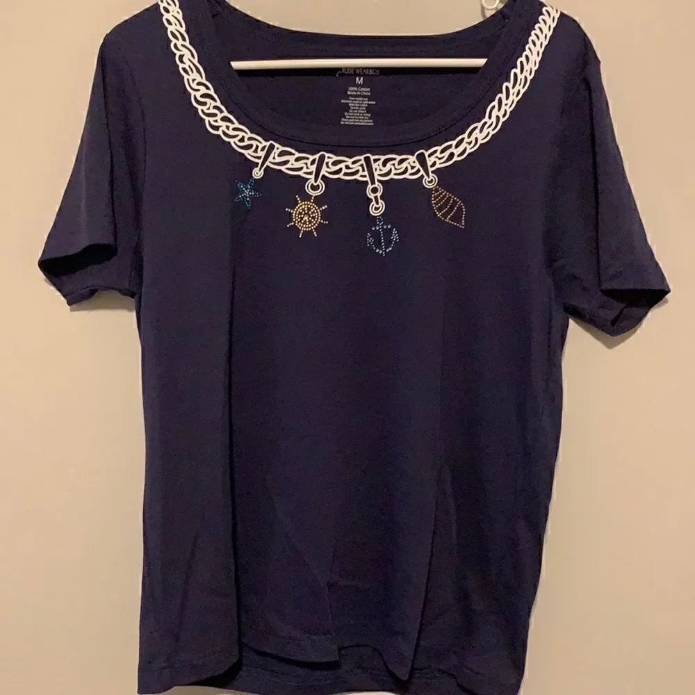 Cruise Wear& Co Woman’s Shirt Size Medium